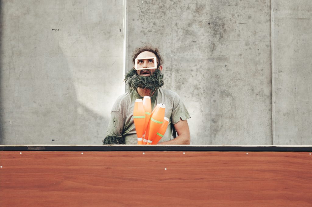 jongleur barbe verte